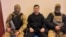 Ортодо отурган Элдар Жакыпбеков. Социалдык тармактарда тараган сүрөт.
