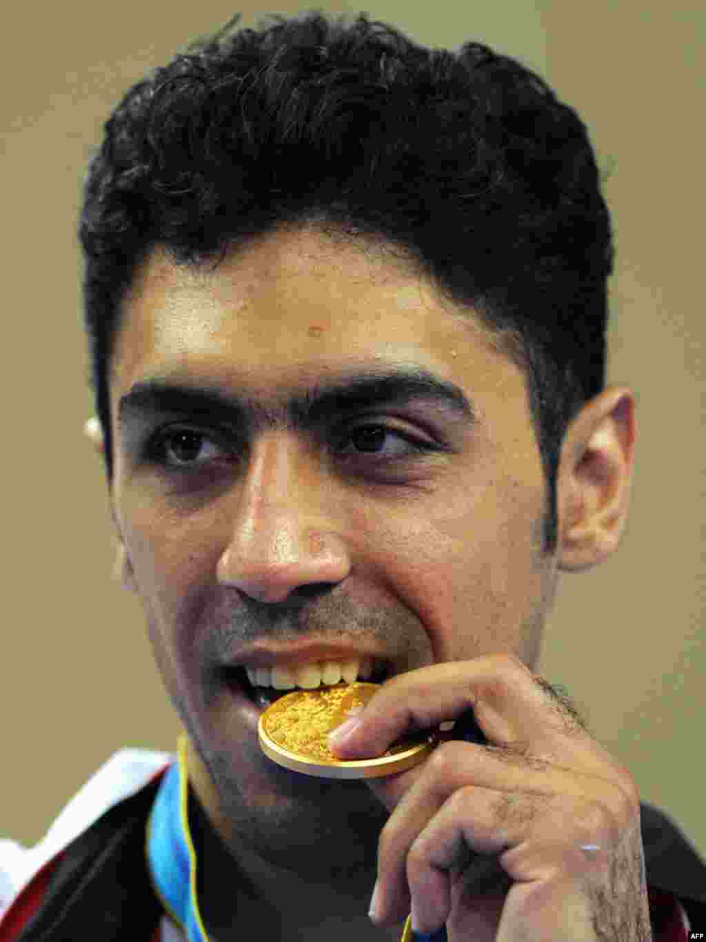 علیرضا نصر آزادانی، برنده مدال طلای رشته تكواندو - گوانگژو، چین