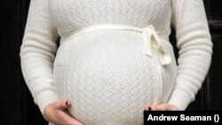 „Atunci când gravidele nu sunt susținute corespunzător, acest lucru poate avea un impact negativ nu doar asupra propriei sănătăți fizice și psihice, dar și asupra relației cu nou-născutul", spune nutriționista Ana Szabadszalasi.