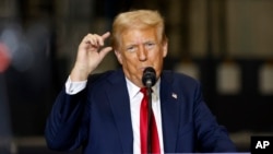 U.S. presidential candidate Donald Trump speaks at a campaign event in North Carolina on September 25. 