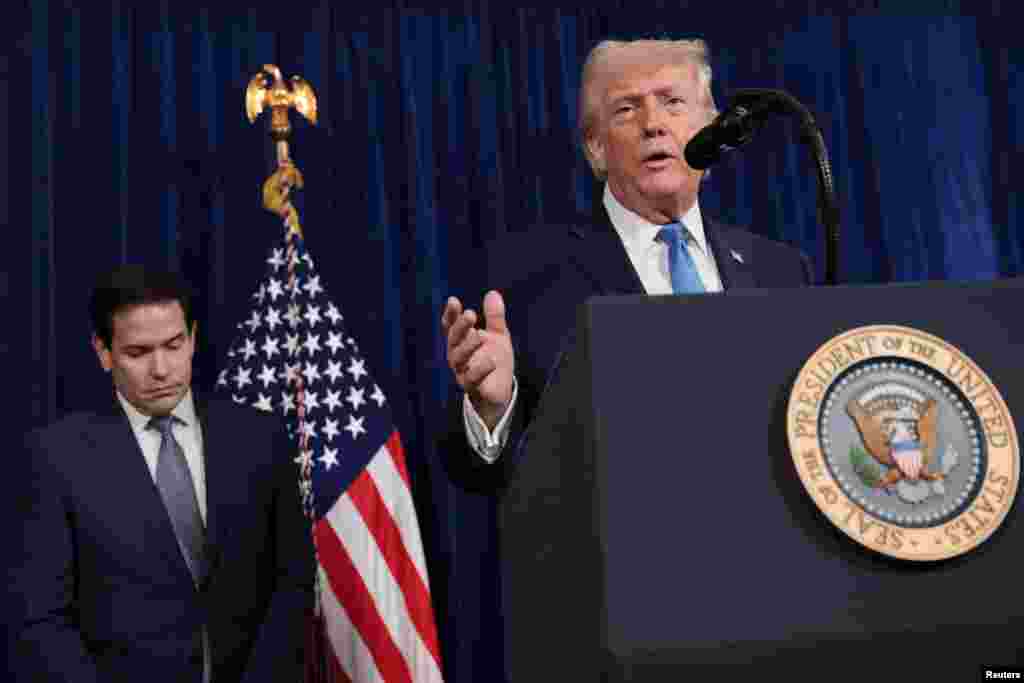 Президент США Дональд Трамп выступает на пресс-конференции после удара США по Венесуэле, Флорида, США, 3 января 2026 года. REUTERS/Jonathan Ernst