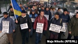 Protest radnika: Iz Živinica pješke do Sarajeva 