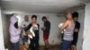 Ніч на 12 травня: жителі Тель-Авіва перечікують у підвалі ракетну атаку палестинців