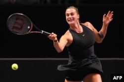 Арына Сабаленка на паказальнай гульні ў Дубаі. 28 сьнежня 2025