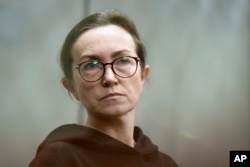 Kurmașeva în februarie 2024, într-un tribunal din Kazan.