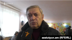 Armenia -- Minister of Emergency Situations FelixTsolakian speaks at a polling station in Gyumri, December 9, 2018