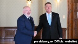 Președintele Klaus Iohannis cu vice-președintele CE Frans Timmermans la București la 1 martie 2018