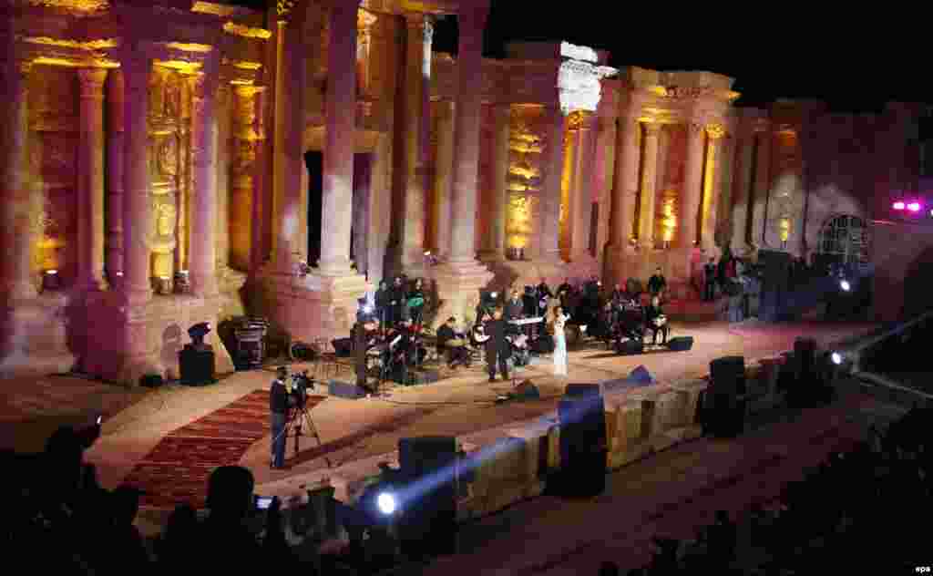 Lebanese singer Najwa Karam performs at the opening ceremony of the Palmyra Festival in 2010.