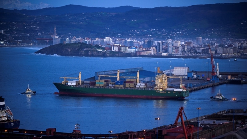 Իրանը թույլատրել է Պակիստանի 20 նավերի անցումը Հորմուզի նեղուցով