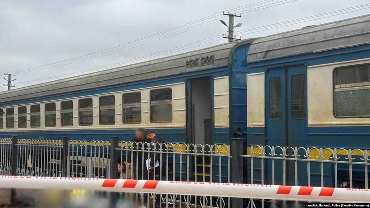 Сили РФ вдарили по об’єктах залізниці у Фастові та Луцьку – УЗ