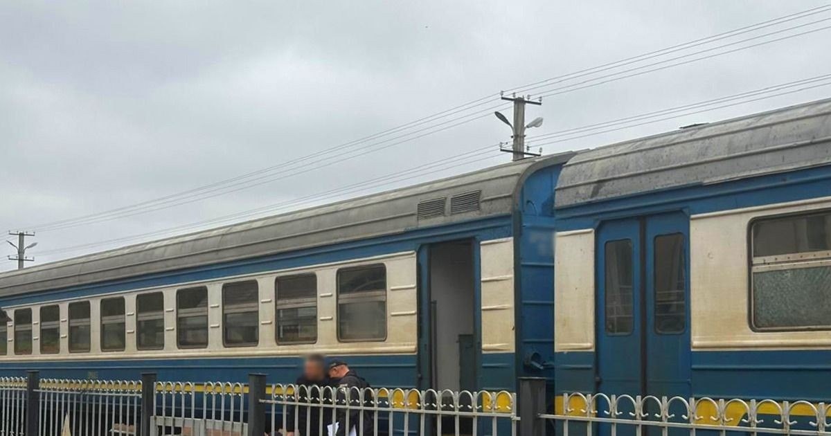 Katër të vdekur pas një shpërthimi në një stacion treni në Ukrainë