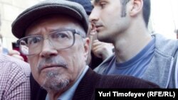 Оппозиционный политик Эдуард Лимонов
