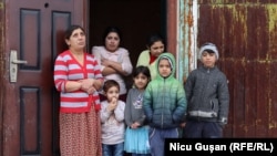 Cea mai mare pondere a populației de etnie romă este concentrată în raioanele de nord ale țării