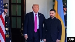 US President Donald Trump welcomes Ukrainian President Volodymyr Zelenskyy to the White House on October 17. 