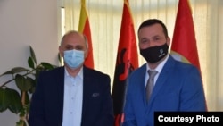 Градоначалникот на Дебар, Хекуран Дука, и градоначалникот на Пешкопеја, Дионис Имерај