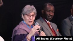 د بشري حقونو په برخه کې د افغانستان د دولت وزیره سیما سمر وايي، افغانستان د میندو لپاره په نړۍ کې دویم ترټولو بد هېواد دی.