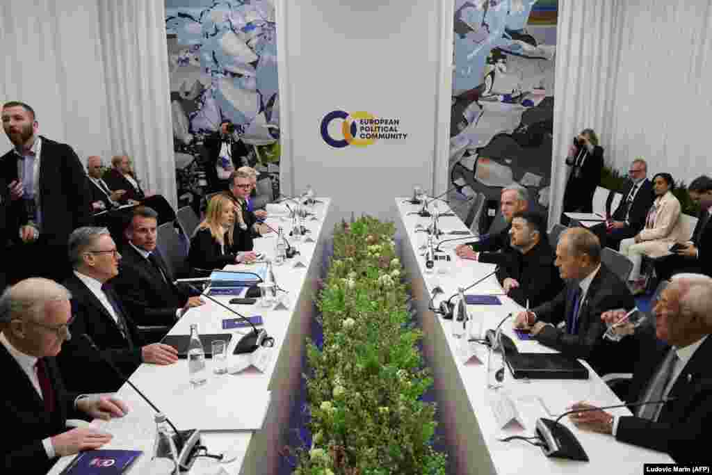 Participants attend a discussion on Ukraine on the sidelines of the summit on May 4.The event is being held in the Demirchian Arena, located alongside Yerevan’s Genocide Memorial Complex.