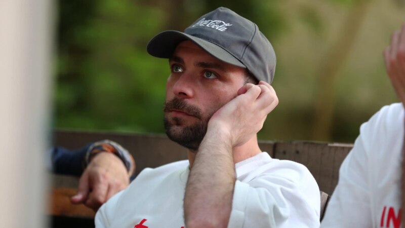 ხასაიასთან ერთად დაკავებული პირი ბრალს აღიარებს და პროკურატურას საპროცესო შეთანხმებაზე ესაუბრება