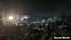 Рятувальники в Гянджі після ракетного удару 17 жовтня
