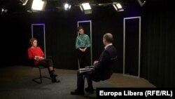 Llila Carasciuc, Natalia Morari, și Serghei Tofilat în studioul Europei Libere la Chișinău