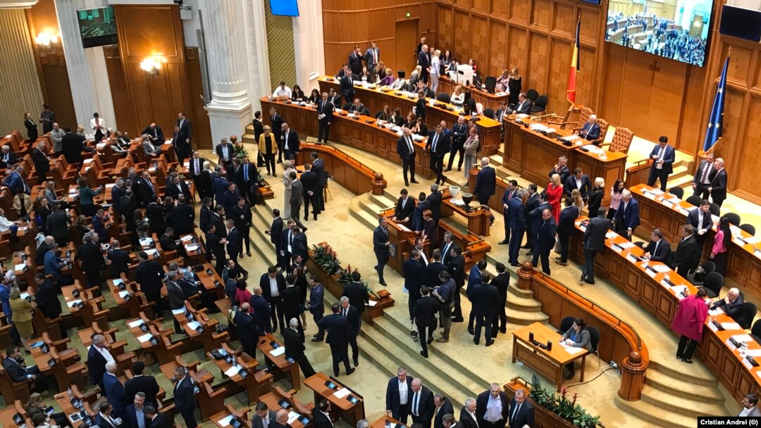Un proiect de lege inițiat de fosta consilieră a Olguței Vasilescu, o deputată PSD de Dolj, pune în pericol liberul acces la informații de interes public.