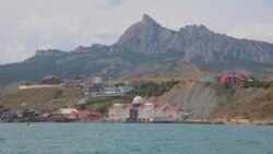 Коктебель: нечистоты текут в море