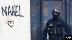 Protesti zbog smrti tinejdžera Nahela M. odjeknuli su ulicama širom Francuske.
