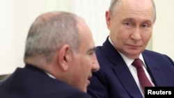 Paşinyan və Putin
