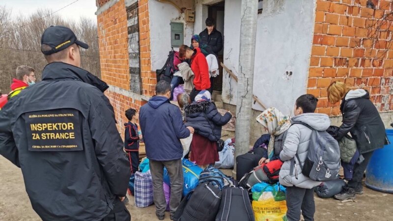 Migrantske porodice premještene u kamp Borići kod Bihaća
