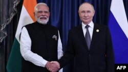 Нарендра Моди и Владимир Путин встречаются на полях саммита ШОС в Тяньцзине, Китай, 1 сентября 2025 года