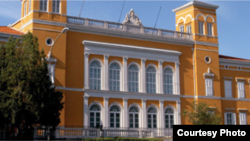 Italiýanyň “MIB school of management”, ýagny dolandyryş ugurlary babatda aspirantura hem-de MBA, ýagny biznes dolandyryşy boýunça master okuwlaryny hödürleýän ýokary okuw jaýynyň binasy.