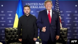 Володимир Зеленський (ліворуч) і Дональд Трамп під час 81-ї сесії Генеральної асамблеї ООН у Нью-Йорку, 22 вересня 2026 року
