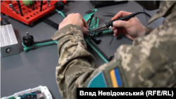 Окремий виклик для РЕБ — дрони на оптоволокні, де кабель не піддається радіоперешкодам
