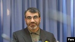 سخنگوی شورای نگهبان گفته است که بيش از ۴۵۰۰ نامزد در رقابت های انتخاباتی حضور خواهند داشت. (عکس: فارس)