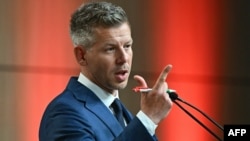 Венгриядағы парламент сайлауында жеңіске жеткен "Тиса" партиясының лидері Петер Мадияр