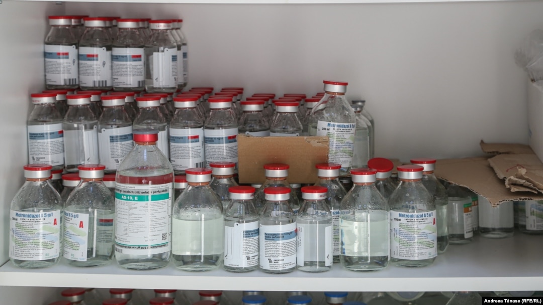 Medicii avertizează că antiviralele trebuie luate numai cu prescripție medicală pentru că sunt toxice.