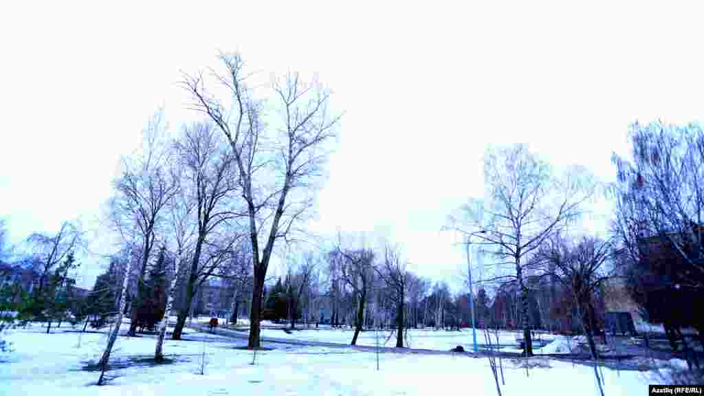 Мәскәү районы, Урицкий паркы әле кардан арынмаган