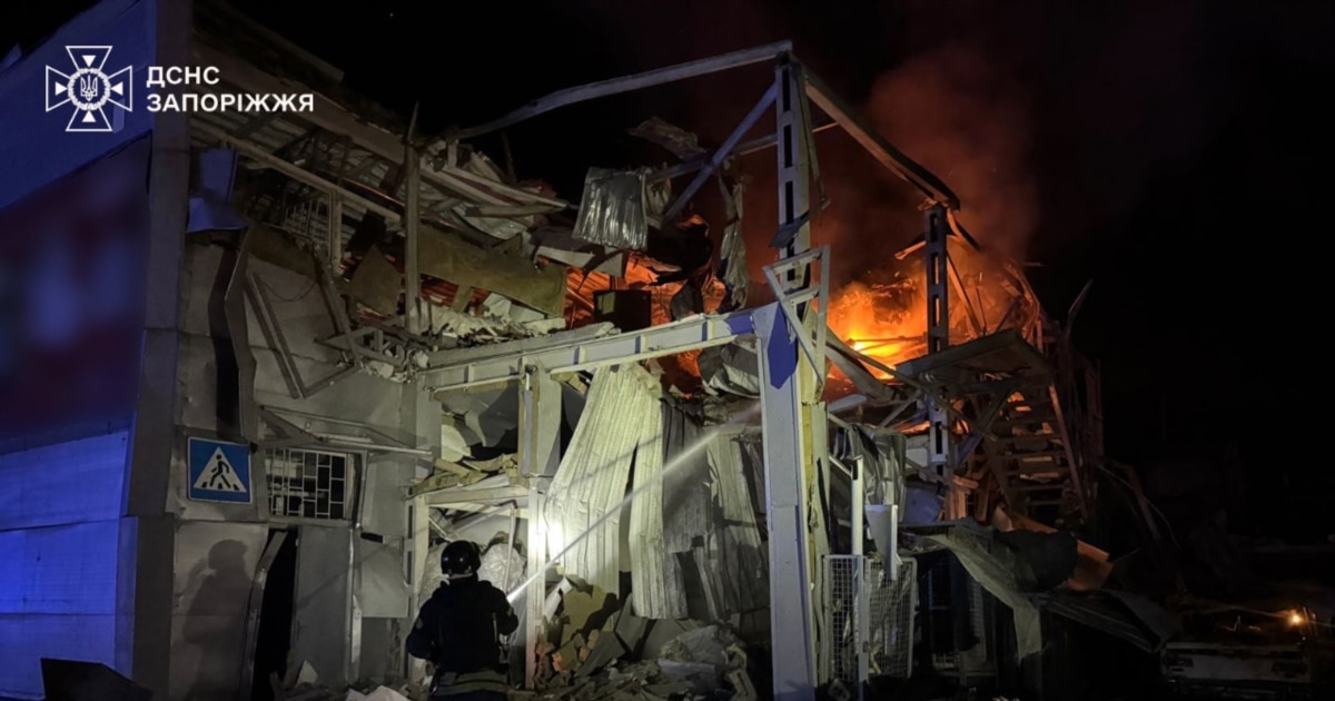 რუსეთის დრონებმა ვინიცის ოლქზე მიიტანეს იერიში, უკრაინის დრონებმა ჩუვაშეთში დაარტყეს ნავთობქარხანას