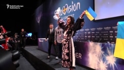 Җамала Евровидение бәйгесендә җиңүен бәйрәм итә