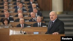 Олександр Лукашенко під час виступу у білоруському парламенті, 21 квітня 2017 року 