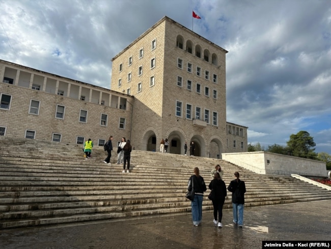 Universiteti Politeknik i Tiranës.