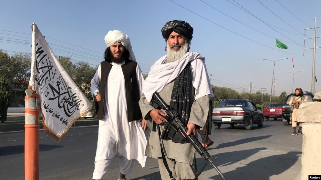 Criza din Afganistan continuă, în timp ce comunitatea internațională încearcă să finalizeze evacuările de urgență 