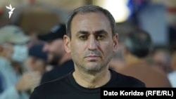 
„თუმცა, რადგან ამჟამად მასთან პირდაპირი კონტაქტი არ შემიძლია, მისი დაკავების მიზეზის შესახებ ზუსტი ინფორმაცია არ მაქვს“, - ამბობს სევინჯ სადიგოვა.