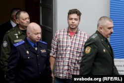 Раман Пратасевіч падас першай пасьля прымусовай пасадкі самалёта Ryanair прэсавай канферэнцыі