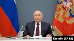 Володимир Путін бере участь у Глобальному кліматичному саміті у форматі відеоконференції 22 квітня, на який його запросив президент США Джо Байден