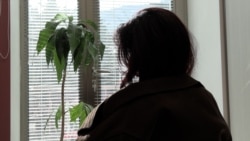 Վանաձորի քաղաքապետարանի հանձնաժողովը որոշել է՝ ընտանեկան բռնությունից բողոքող կնոջ երեխան պետք է բնակվի հոր մոտ 