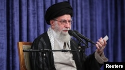 Иранның жоғарғы көсемі Аятолла Әли Хаменеи