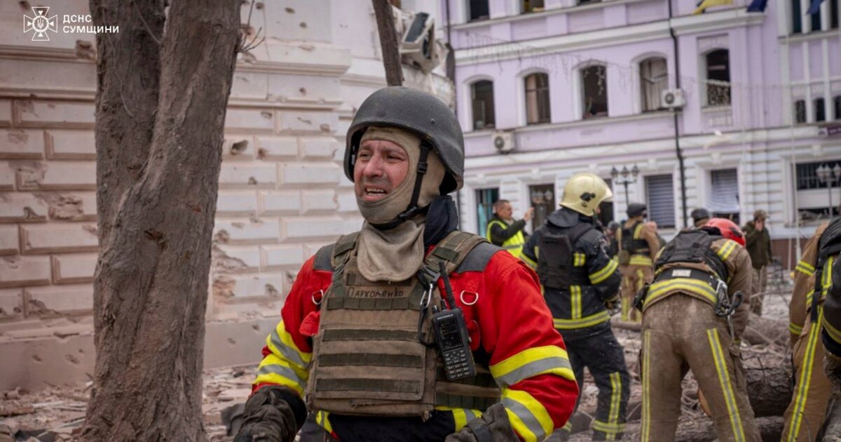 44 постраждалі через удар РФ по Сумах залишаються в лікарнях, стан 7 – тяжкий 44 постраждалі через удар РФ по Сумах залишаються в лікарнях, стан 7 – тяжкий