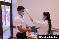 Many have cast doubt on Uzbekistan's official coronavirus infection rates, which are considerably lower than those recorded in some neighboring countries. (file photo)