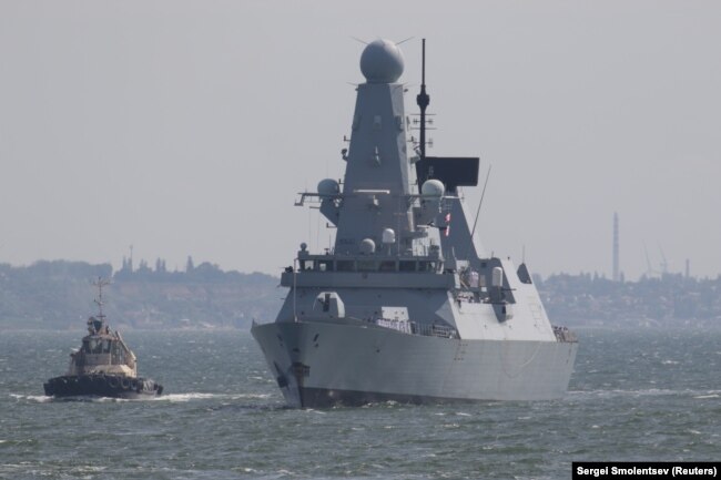HMS Defender прибуває в Одесу, 18 червня 2021 року